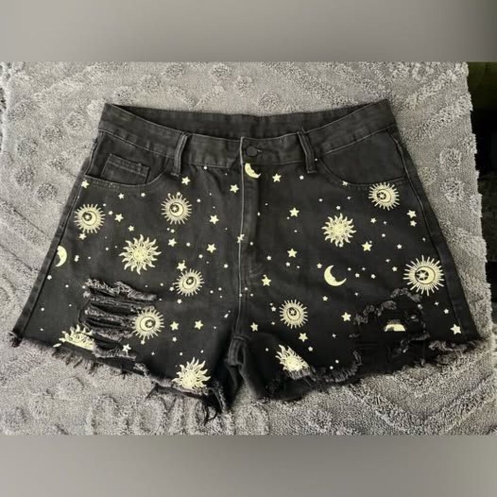 Sun & Moon Print Distressed Black Denim Short